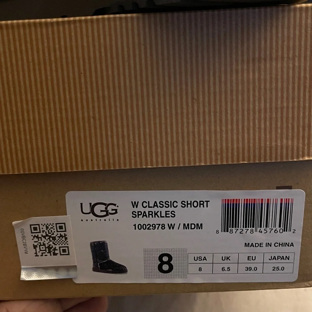 Women Classic Short Sparkles Sequin Ugg Boots Silver and Blue Size 8 NEW